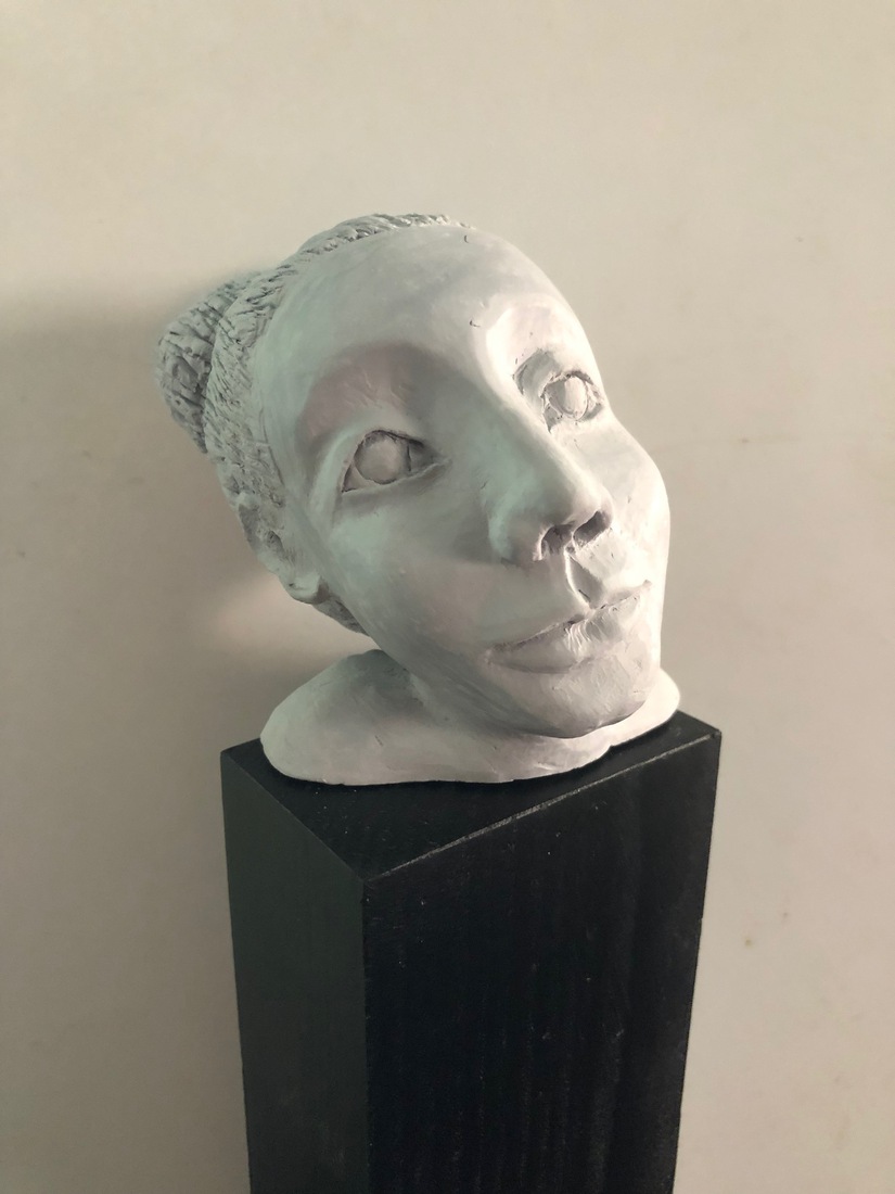 Porselein meisjeskopje