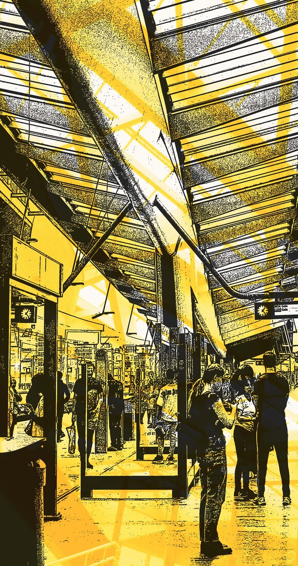 Op het perron station Bijlmer Arena