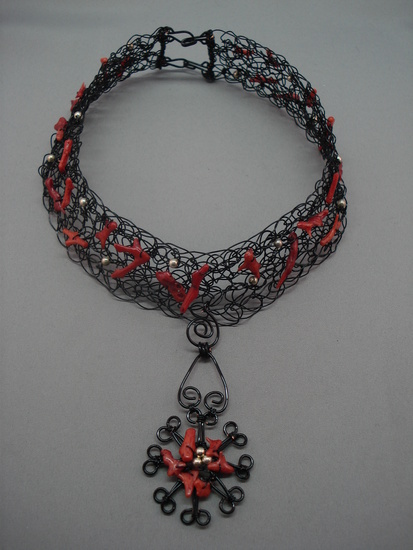 Collier gothic stijl