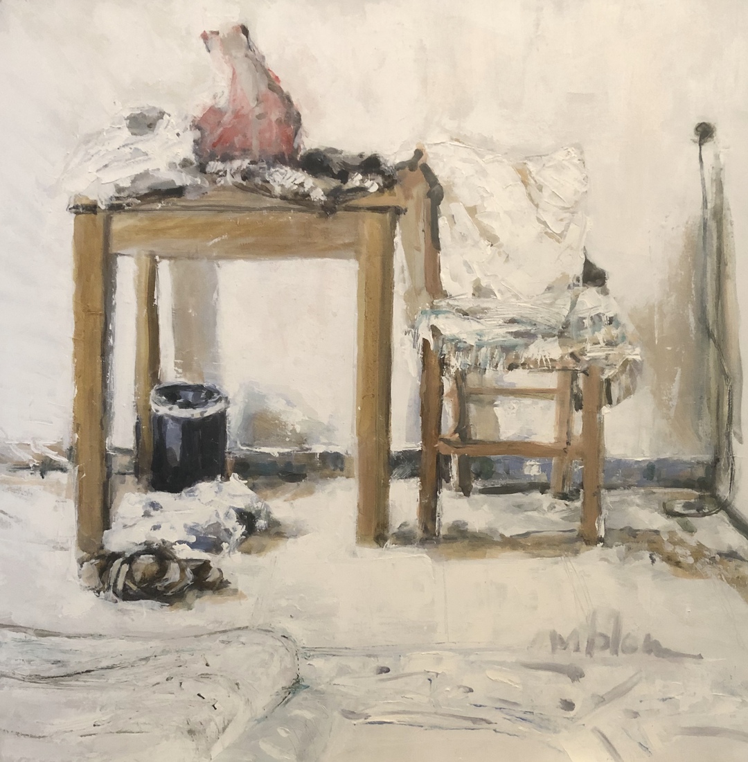 kamer met tafel en stoel