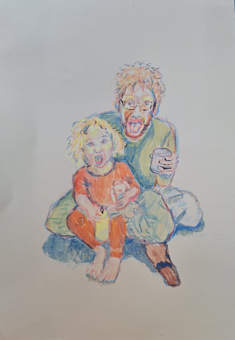 Vader en dochter steken hun tong uit tegen de wereld