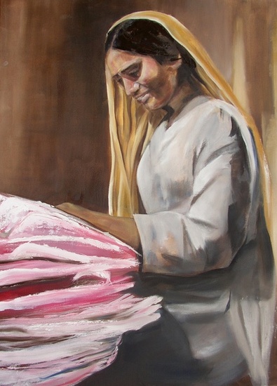 Vrouw in papierfabriek