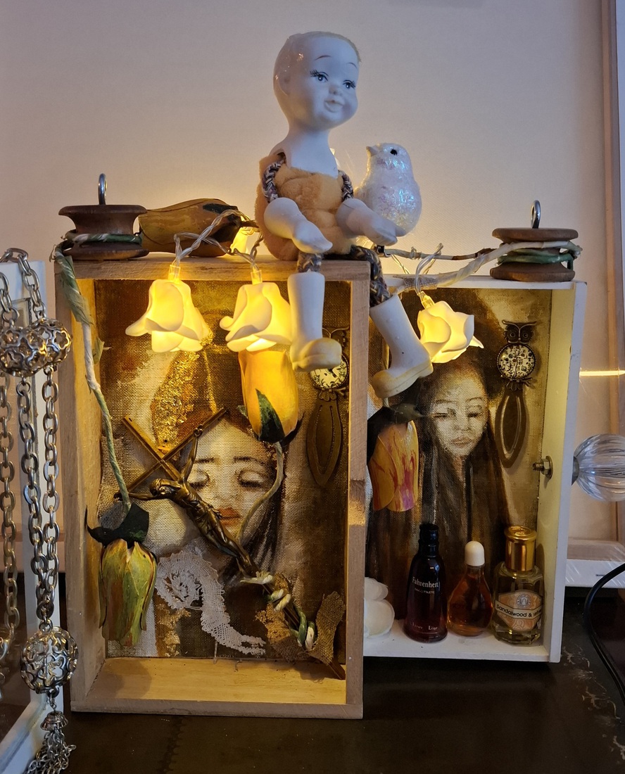 Maria. Maria Magdalena.