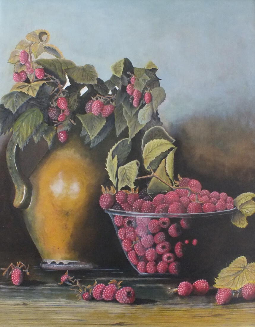 Vaas en schaal met frambozen