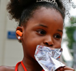 Verzameling van portretten; wel en niet geposeerd, binnen en buiten, in binnen- en buitenland