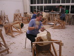In deze groep is mijn ruimtelijk werk opgenomen. Het is erg leuk om ter afwisseling van het platte vlak iets ruimtelijks te maken. Ik ben begonnen met beeldhouwen in hout, op dit moment werk ik ook met steen.