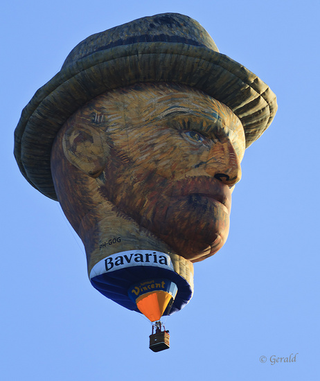 Van Gogh hot air balloon