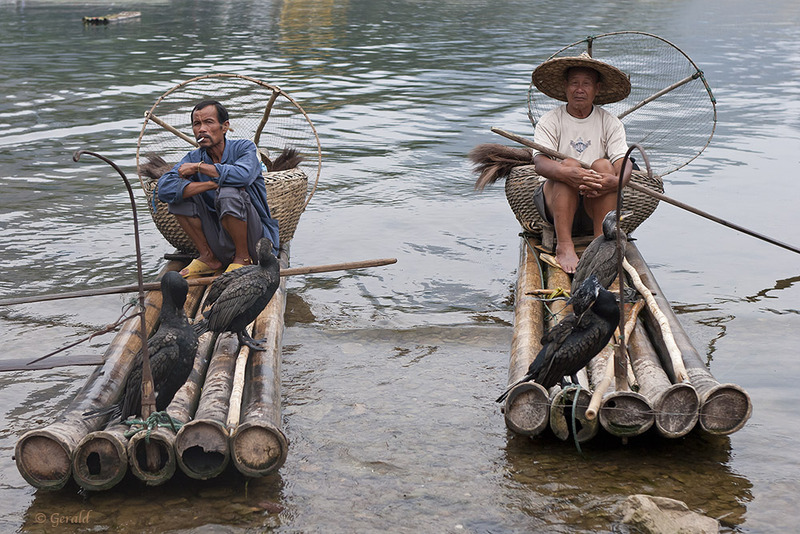 Vissers op bamboevlot