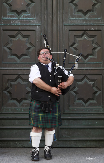 Bagpipe player