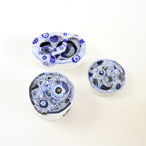 Handgemaakte mixed-media sculpturen