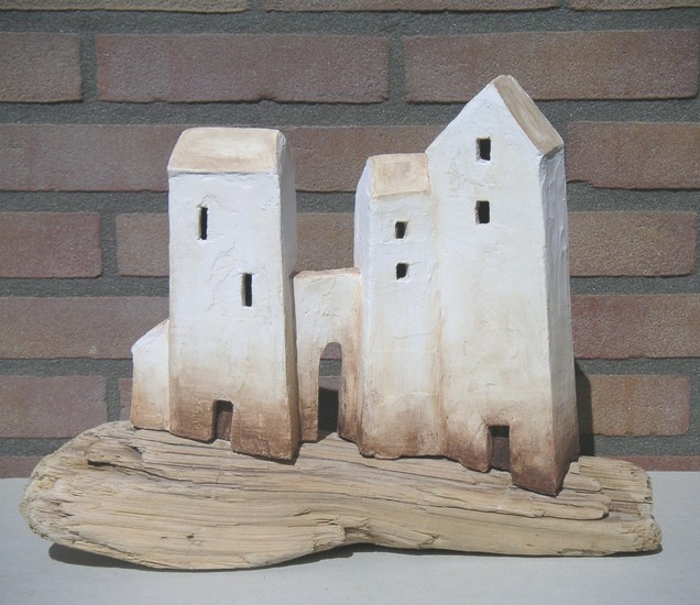 HUIZENGROEPJE OP HOUTBLOK