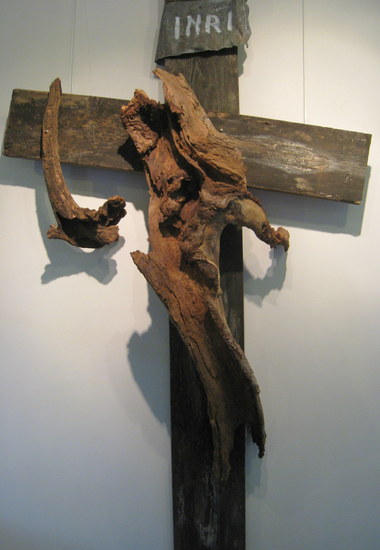 INRI crucifix