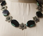 Collier- Spring time/Agate stones with silver flowres/