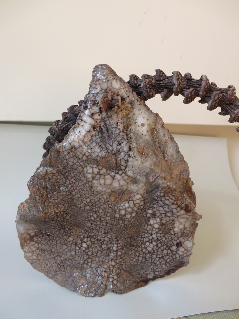 Leaf/wood pendant II