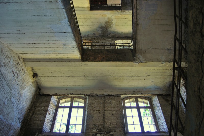 stairs & windows (2)