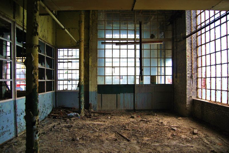 abandoned manufactory (14)