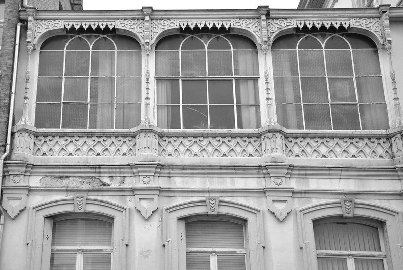 windows in Bruges