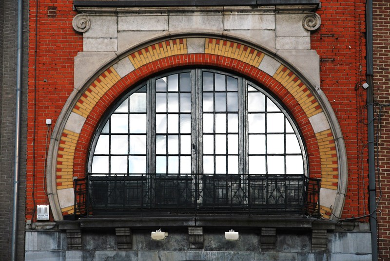 window (2)