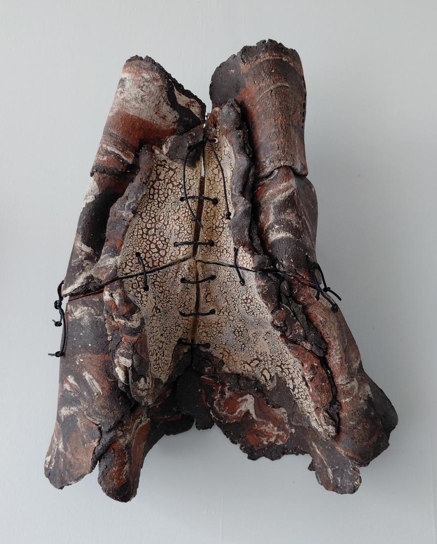 Kleine Torso bruin