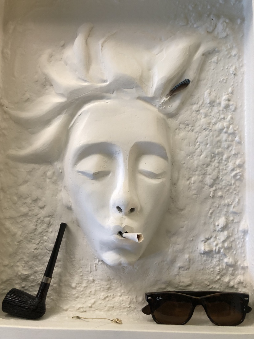 Zelfportret met pijp, shaggy en zonnebril