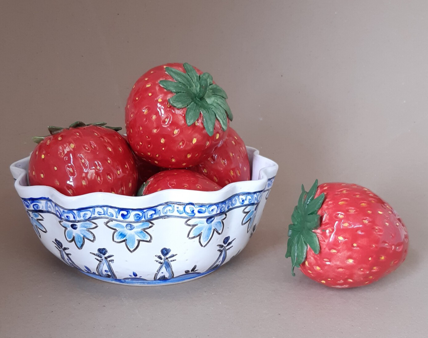 aardbeien in schaal