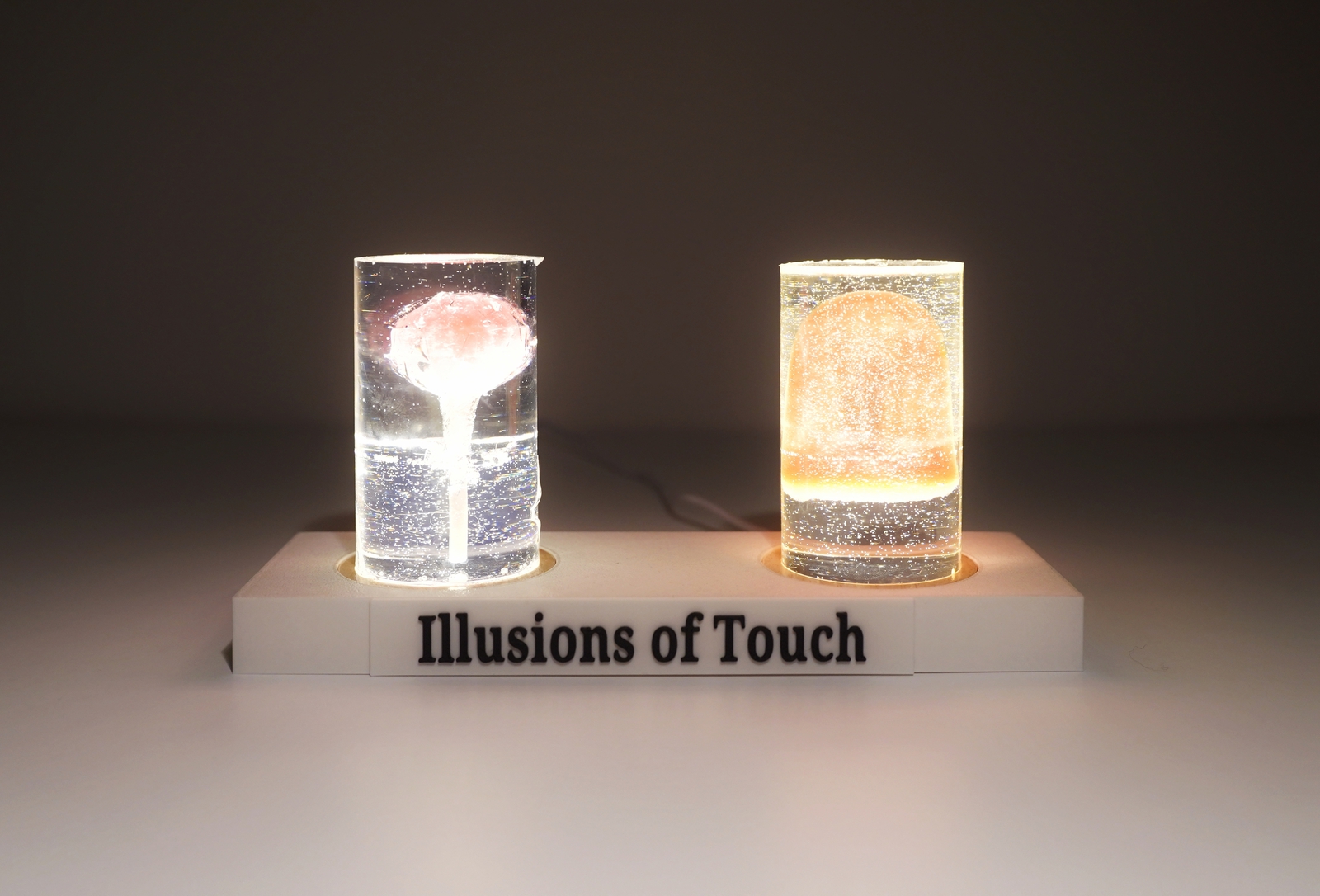 Illusions of touch