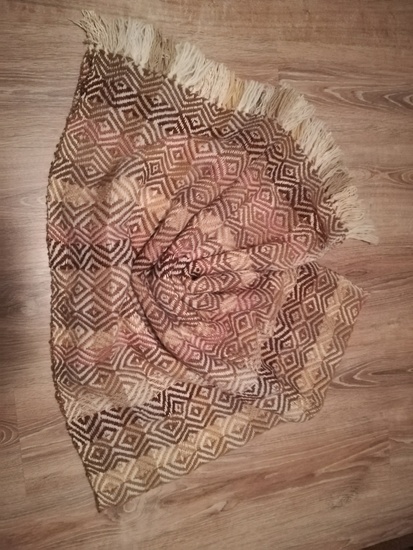 omslagdoek in beige tinten