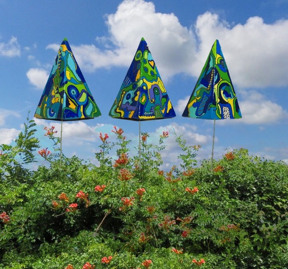 Groep van drie Pyramydeboompjes