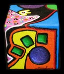 Objecten van steen van Bianca Leusink. Incl. sokkel. De objecten hebben vier verschillende zijden.