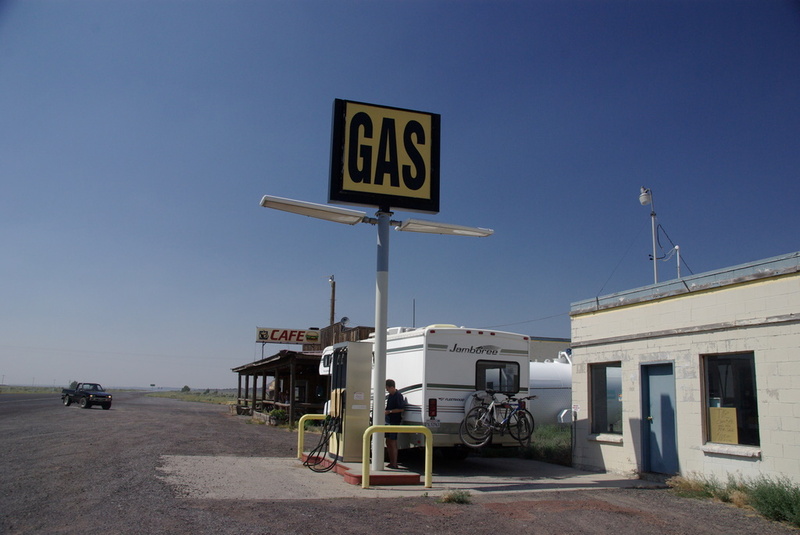 Lonely Gazstation