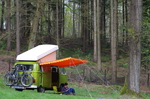 In 2011 hebben we een fraai T2 VW camperbusje aangeschaft. Hiermee trekken we Europa door