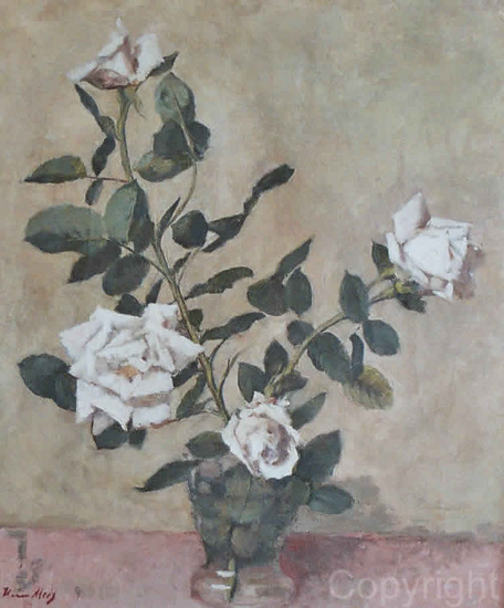 White roses in glass