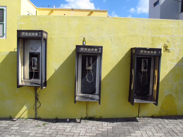 Telefooncellen op Curacao