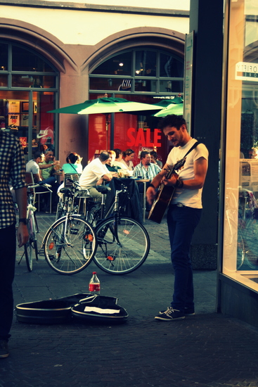 Streetmusician, Freiburg Germany