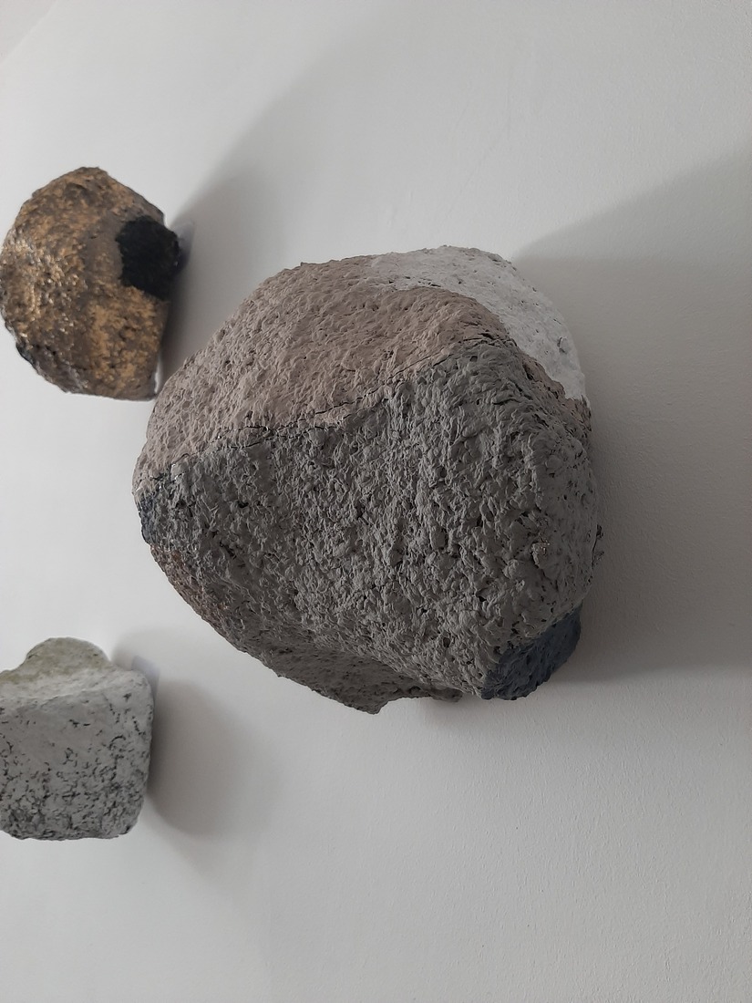 Poetic stones combi 1