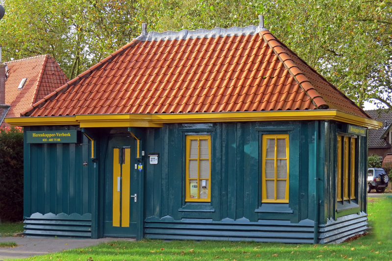 KAPPER v/h POLITIEPOST