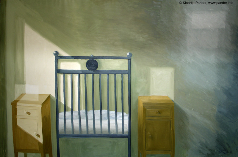 01-ABC, Achterwand met bed en twee nachtkastjes