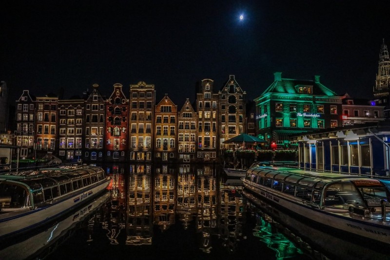 Amsterdam nightscape 1
