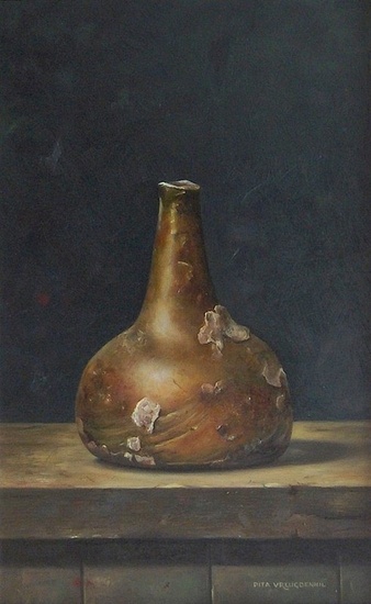 Stilleven met geíriseerde wijnfles