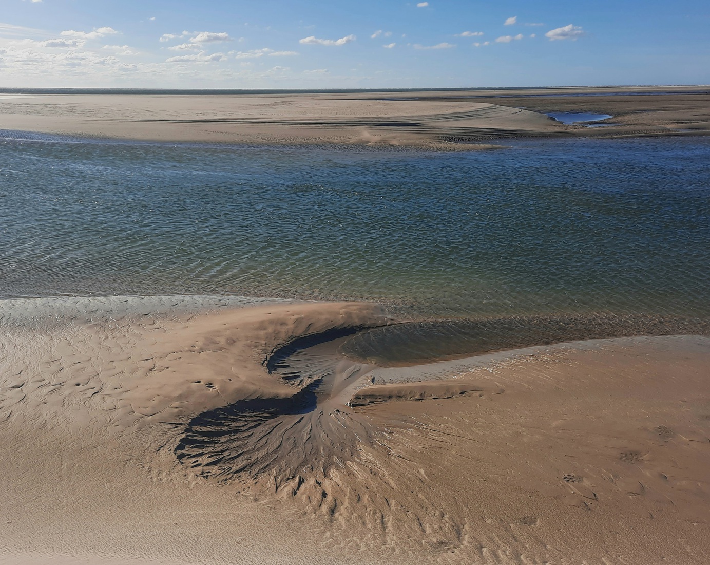 Eb en vloed scharen.