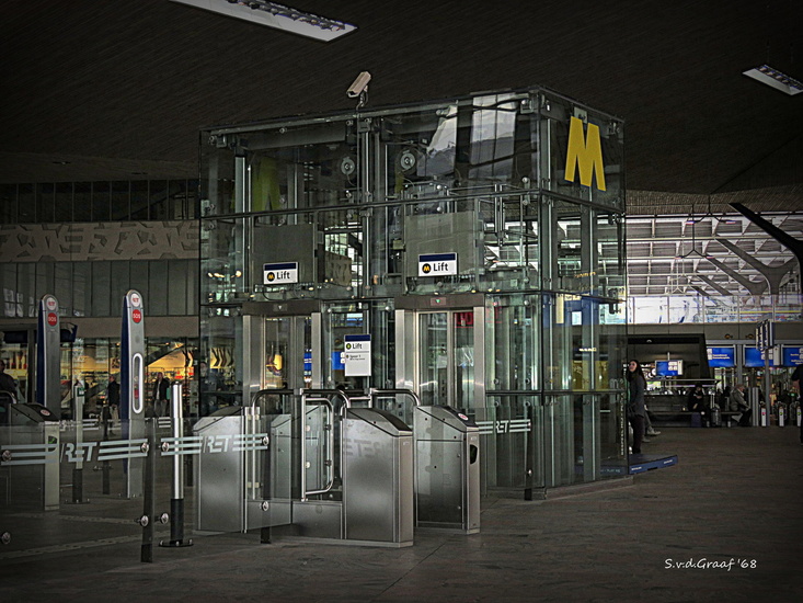 Metro Centraal station