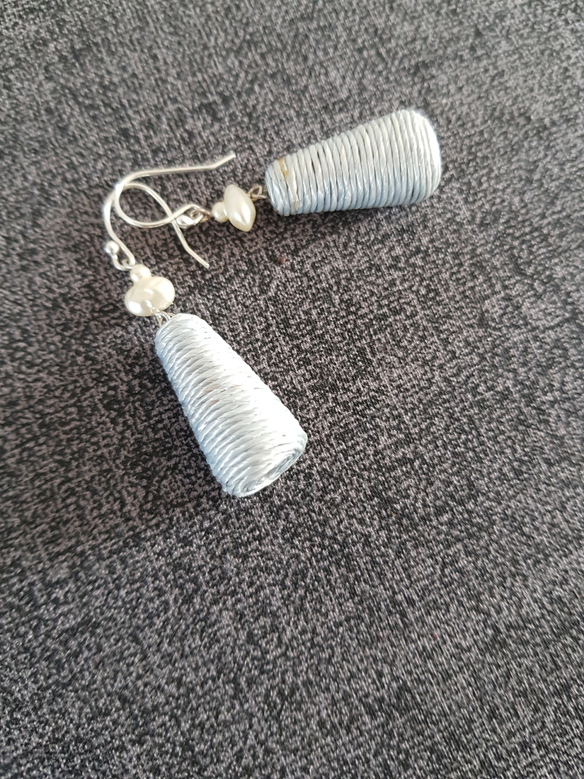 Papier en Parel zilveren oorbellen