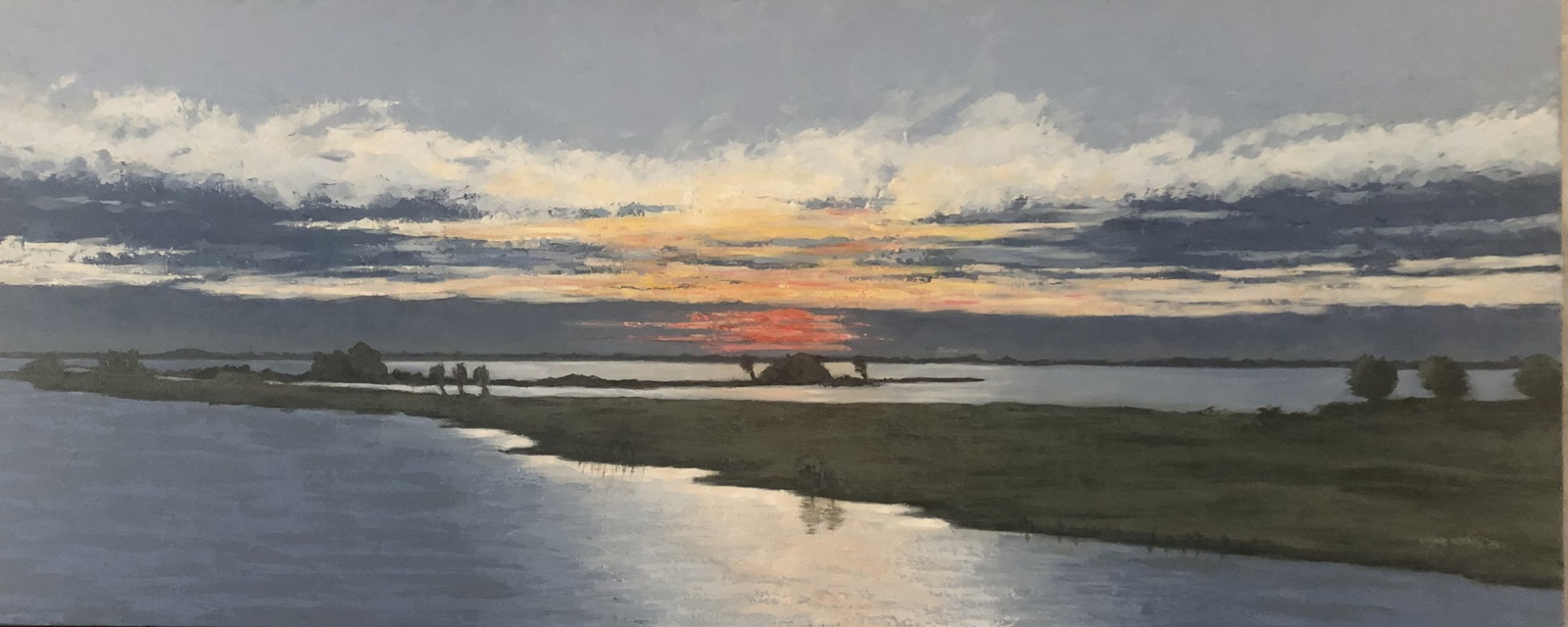 Zonsopkomst met zicht op Slot Loevestein, Gorinchem.