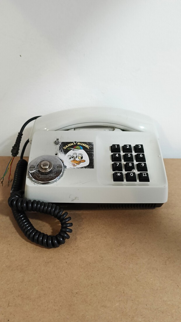 016 Telefoon