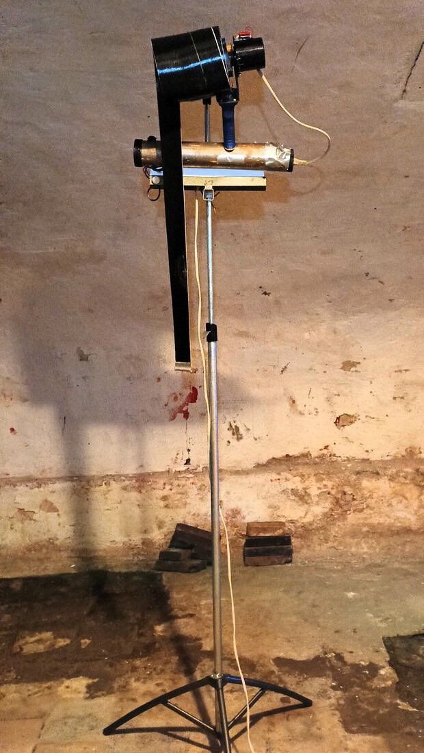 023 Kinetische installatie: Tape me