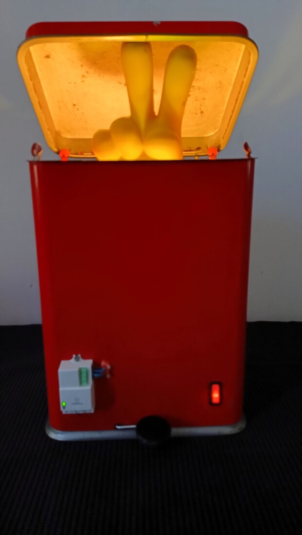 012 Kinetische installatie: De narcist 