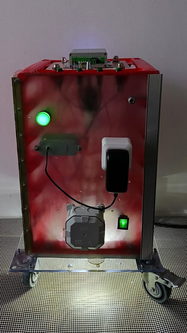 018 Geluid installatie: In de knoop