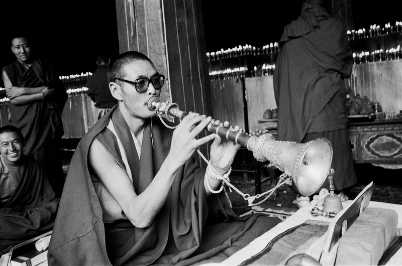 Monk at the Yokhang monastery