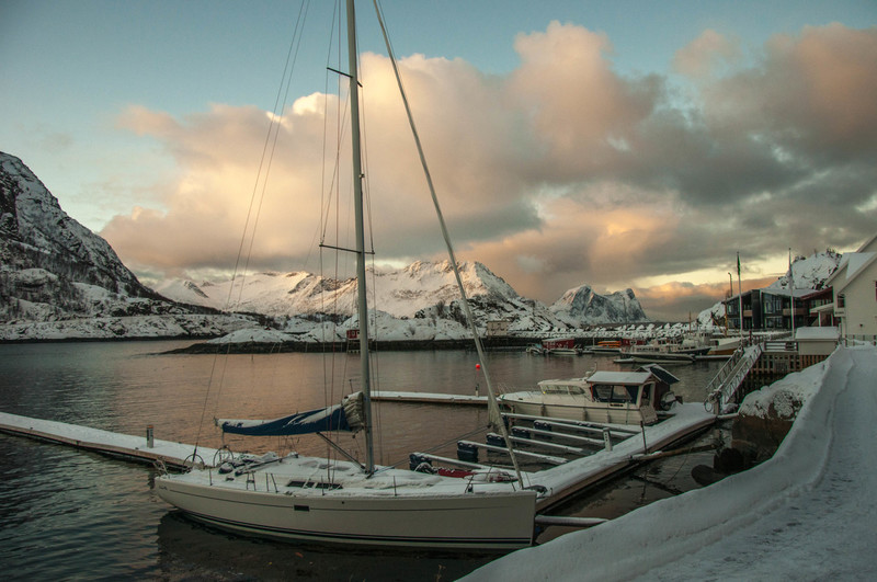 Hamn i Senja haven