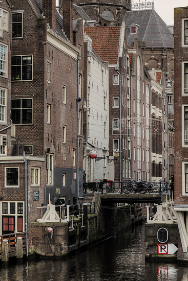Amsterdam Oudezijds Kolk 2